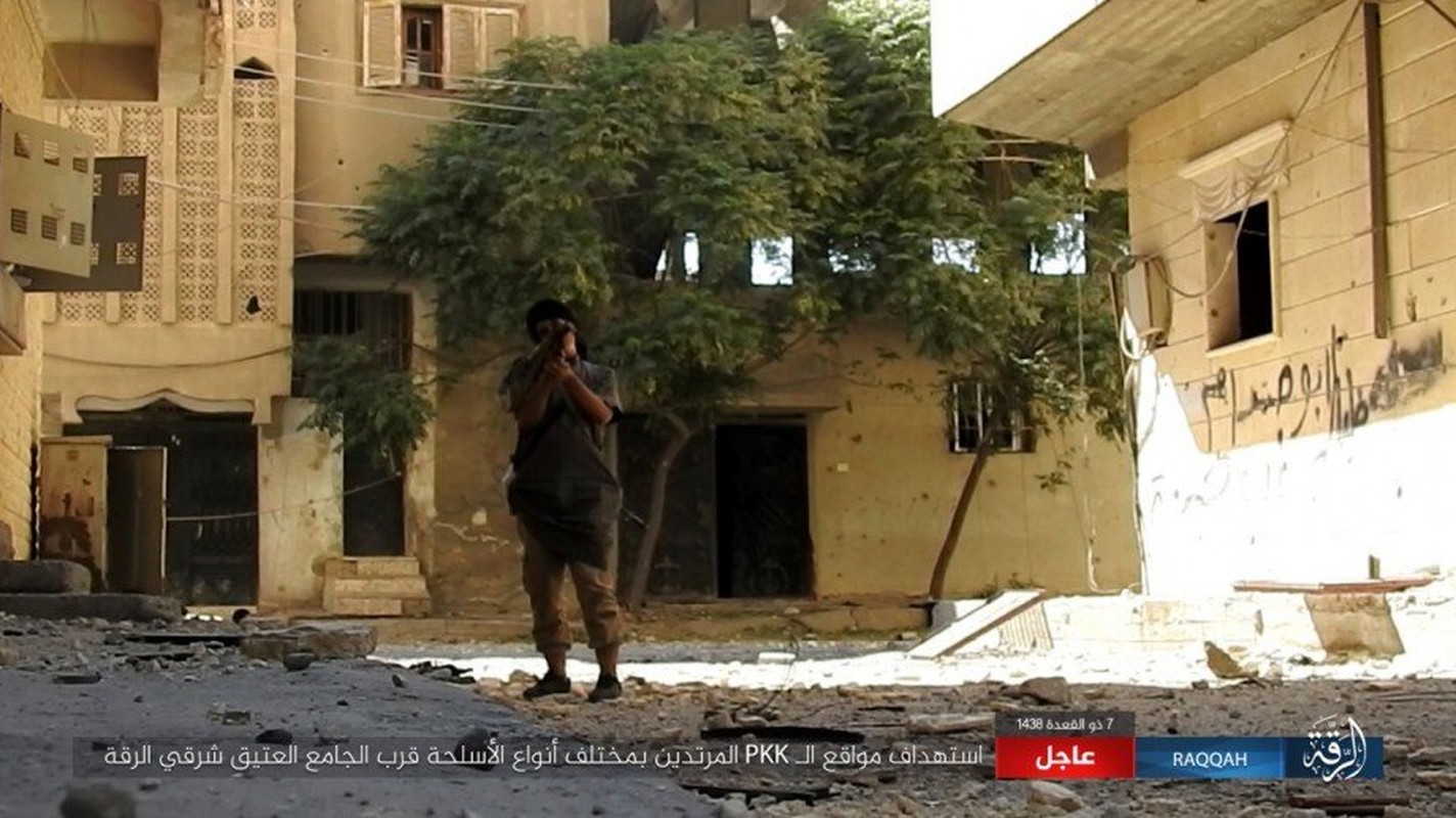 Khoc liet cuoc chien o thanh pho Raqqa-Hinh-3