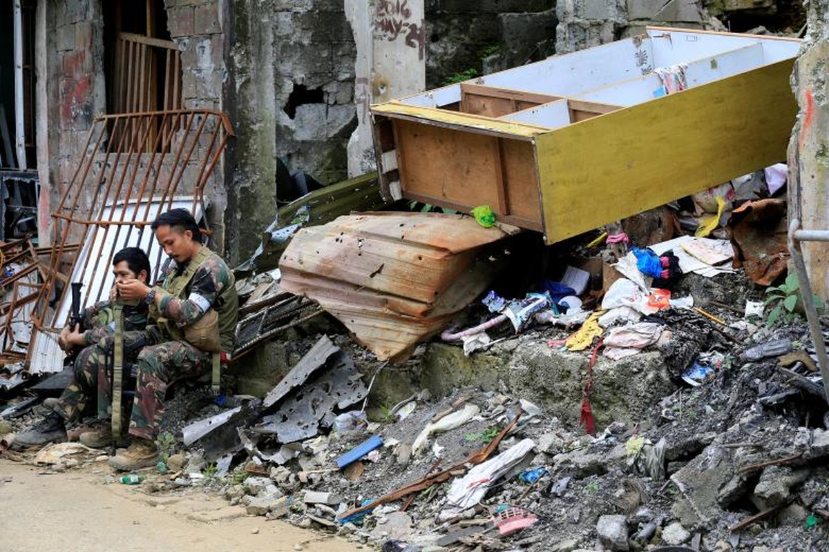 Chum anh canh tuong do nat trong thanh pho Marawi-Hinh-3