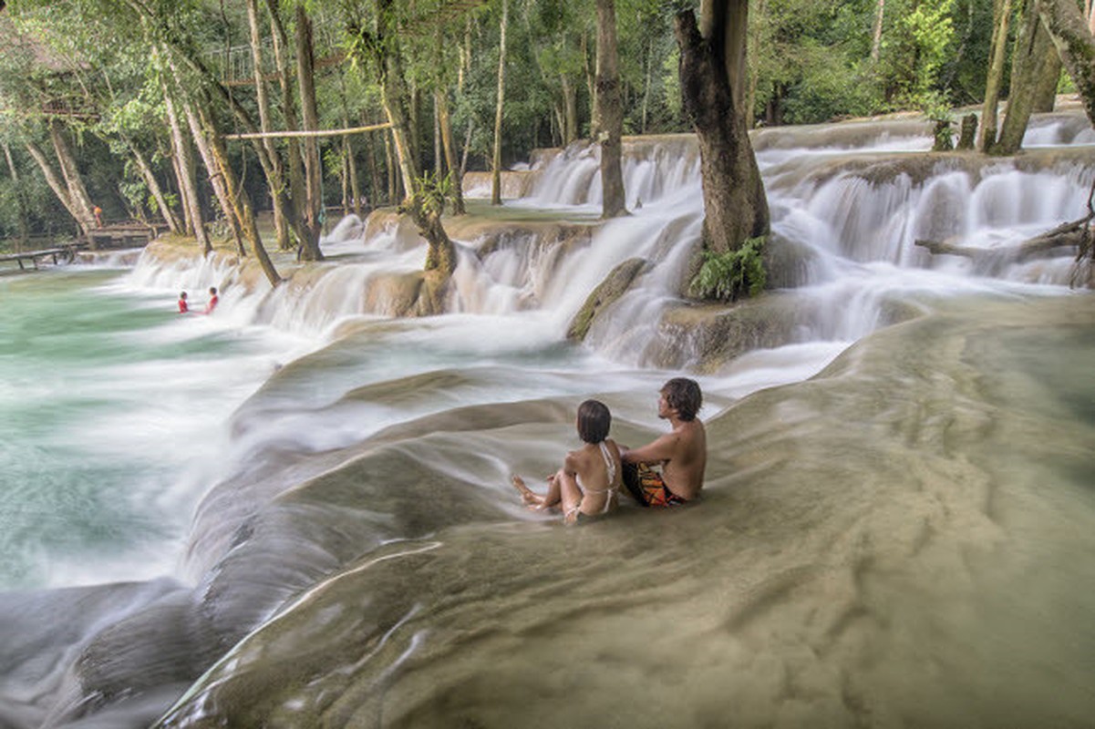 Cap doi di khap the gian chup anh cuoi dep lung linh-Hinh-2