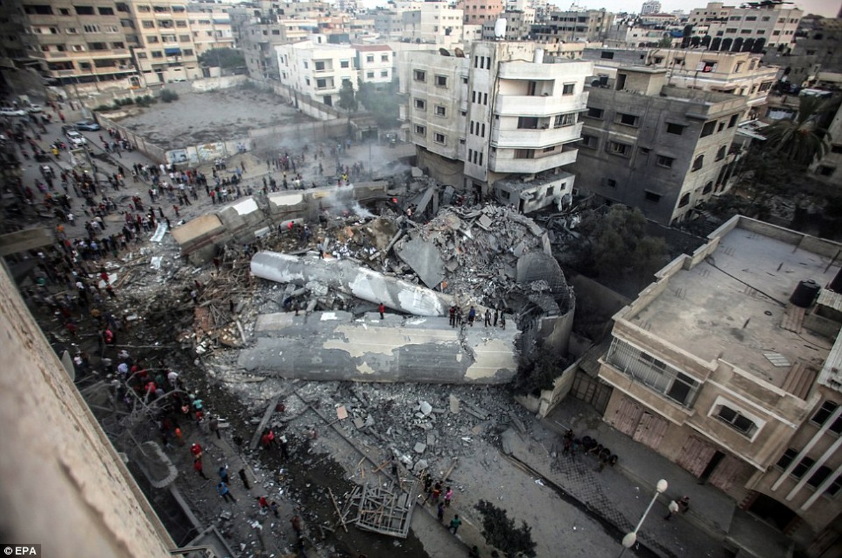 Israel-Hamas doi dau, Dai Gaza hung du “mua bom bao dan”-Hinh-11