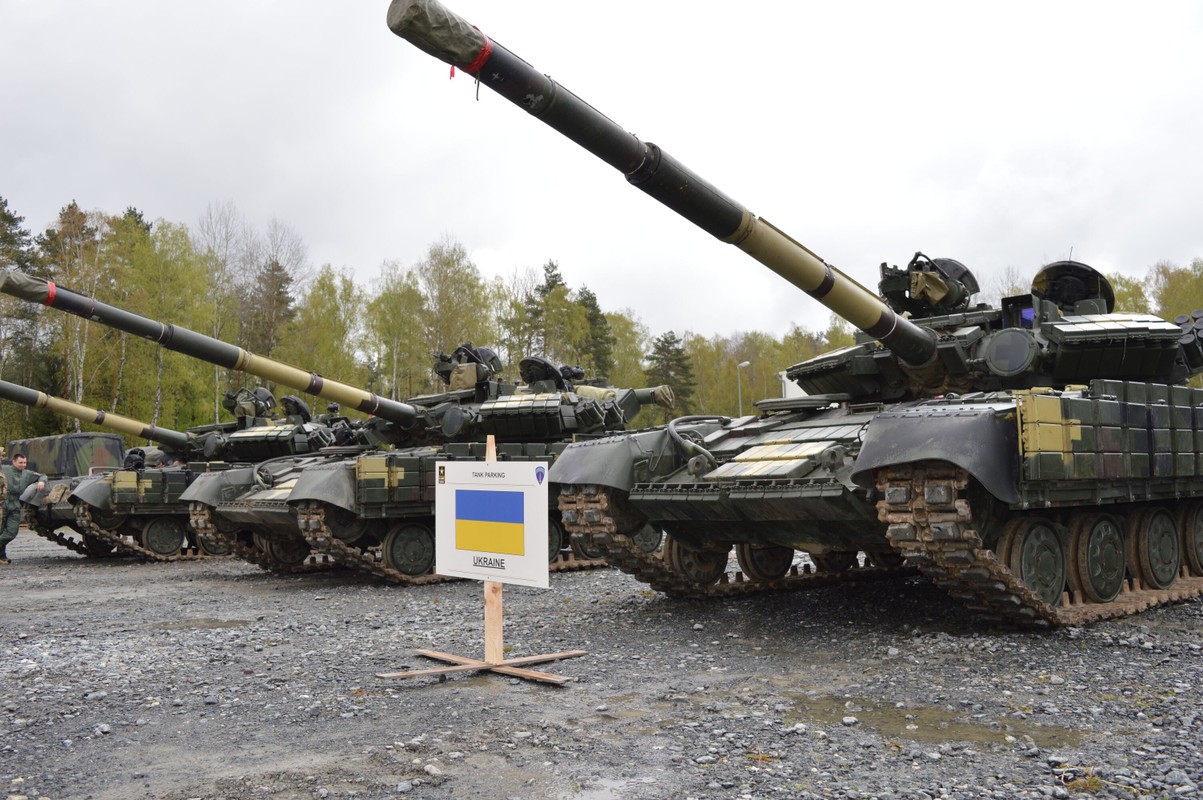 Ukraine tung bien the nang cap day suc manh cua T-64BV-Hinh-9