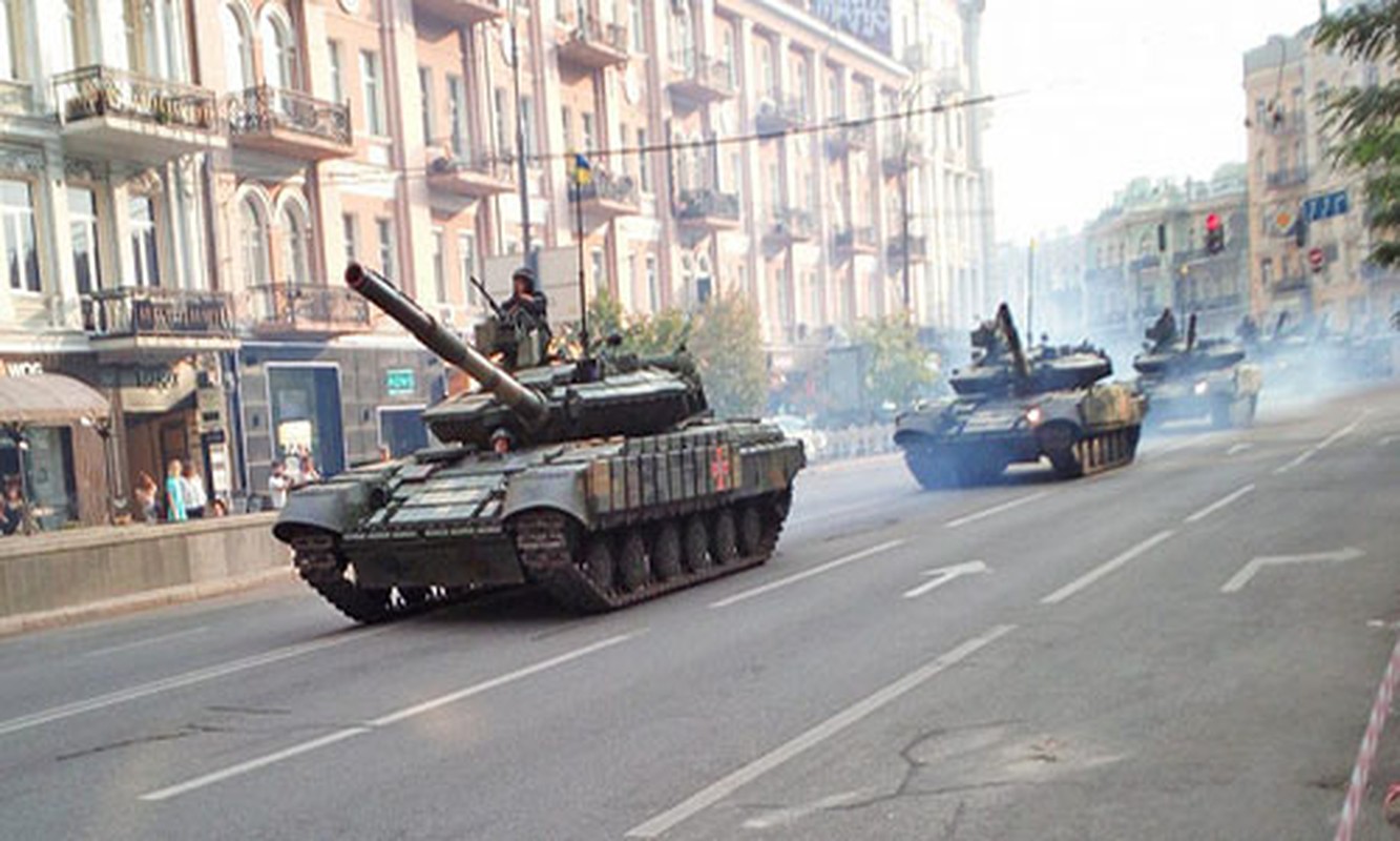 Ukraine tung bien the nang cap day suc manh cua T-64BV