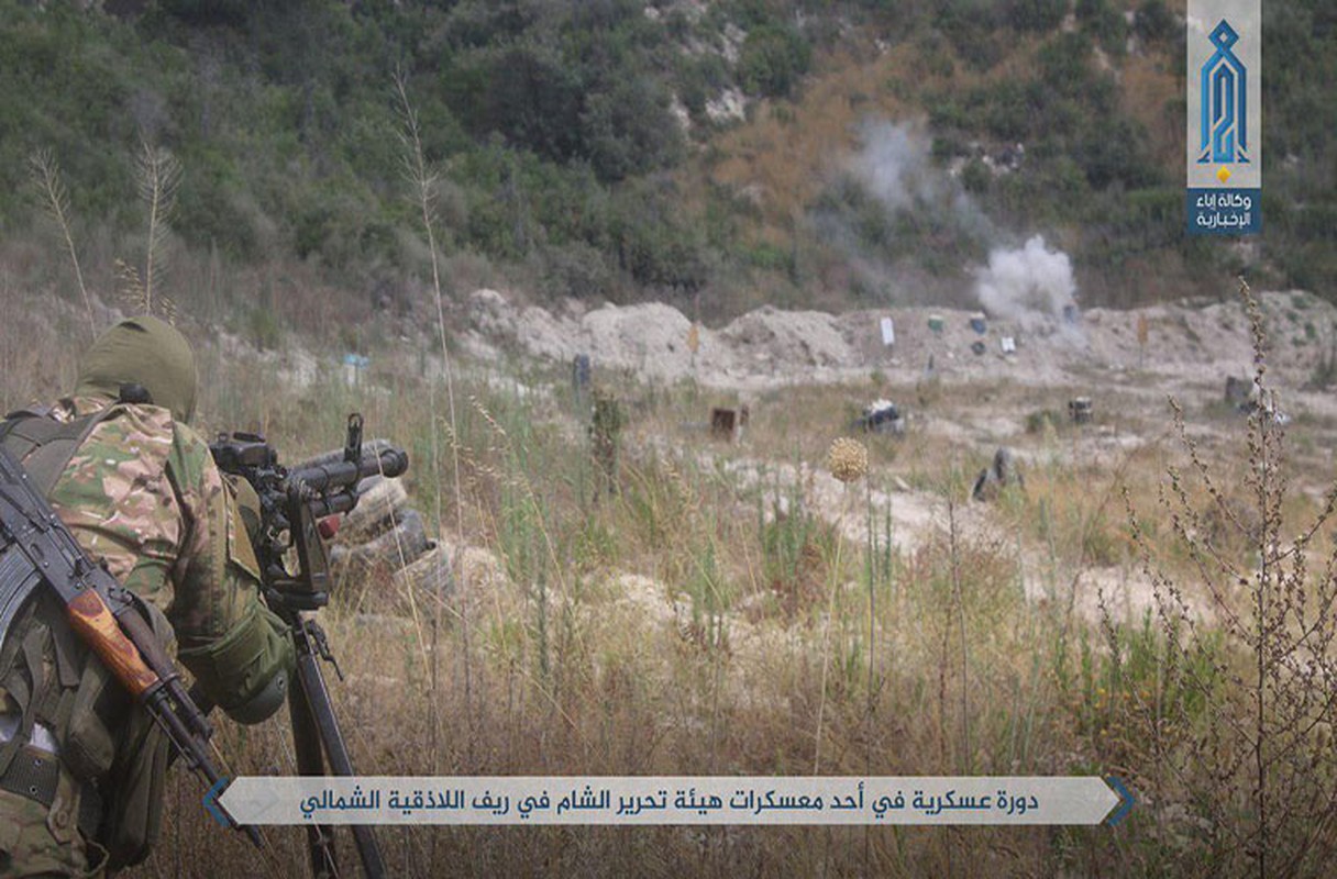 Khung bo IS lien minh Al-Nusra doi pho Quan doi Syria tai Idlib-Hinh-4