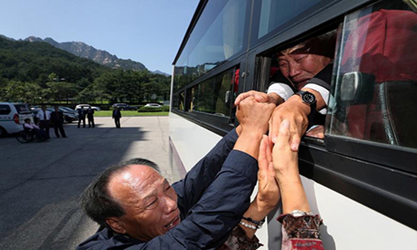 Thuong nghi si John McCain qua doi la su kien noi bat nhat thang 8