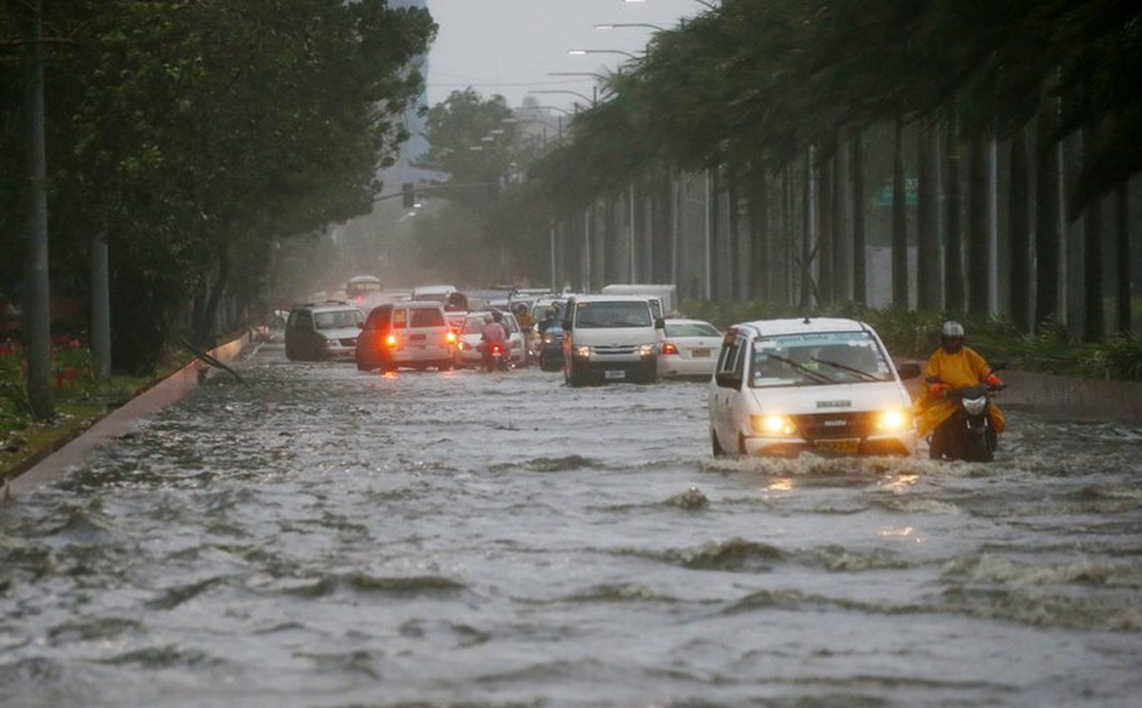 Sieu bao Mangkhut dang can quet Philippines-Hinh-9