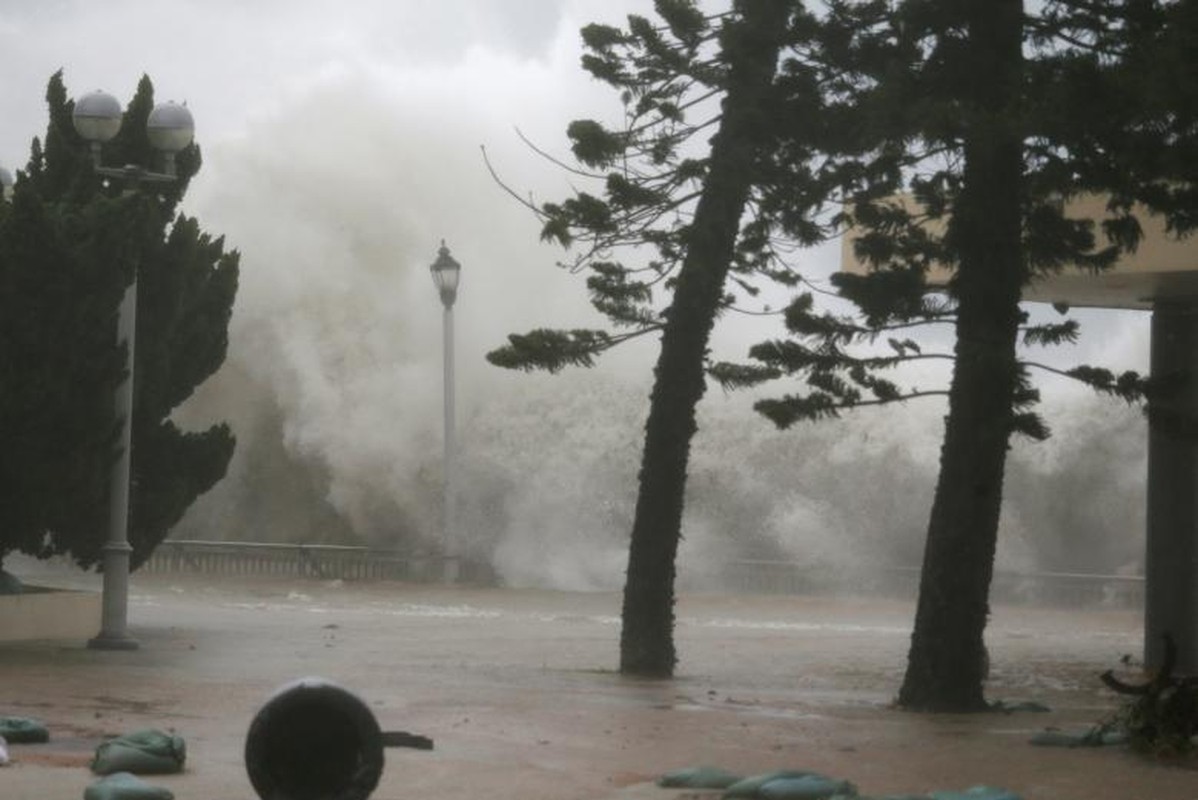 Toan canh sieu bao Mangkhut tan pha Philippines, Trung Quoc-Hinh-7