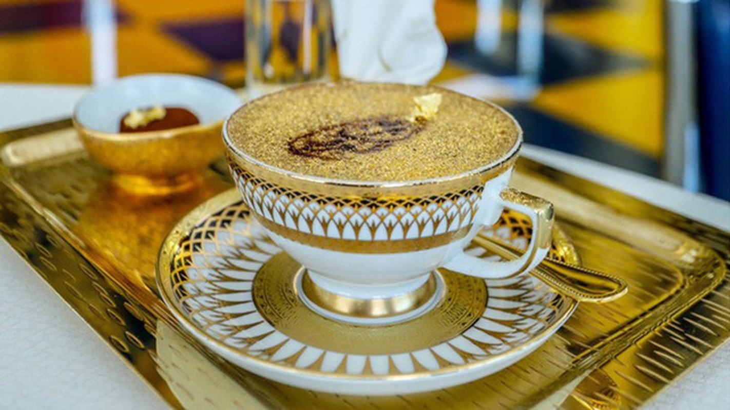 Cappuccino phu bot vang va 7 mon an xa hoa o Dubai