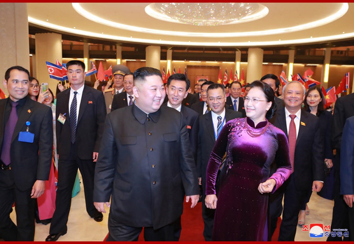 Chuyen tham Viet Nam cua Chu tich Kim Jong-un qua goc may KCNA-Hinh-8
