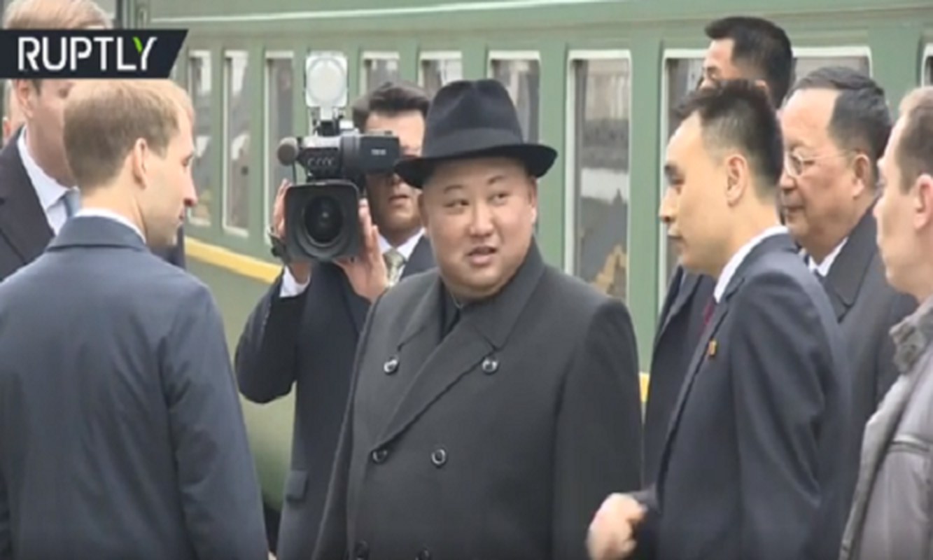 Chu tich Kim Jong-un den Vladivostok, san sang cho thuong dinh Nga-Trieu-Hinh-2