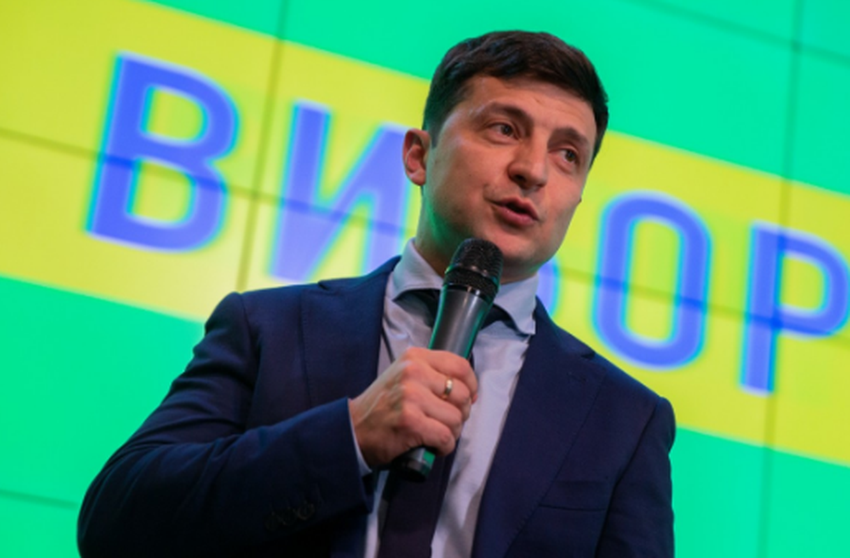 Tong thong Zelensky: Tu danh hai den nguoi dan ong quyen luc nhat Ukraine-Hinh-12