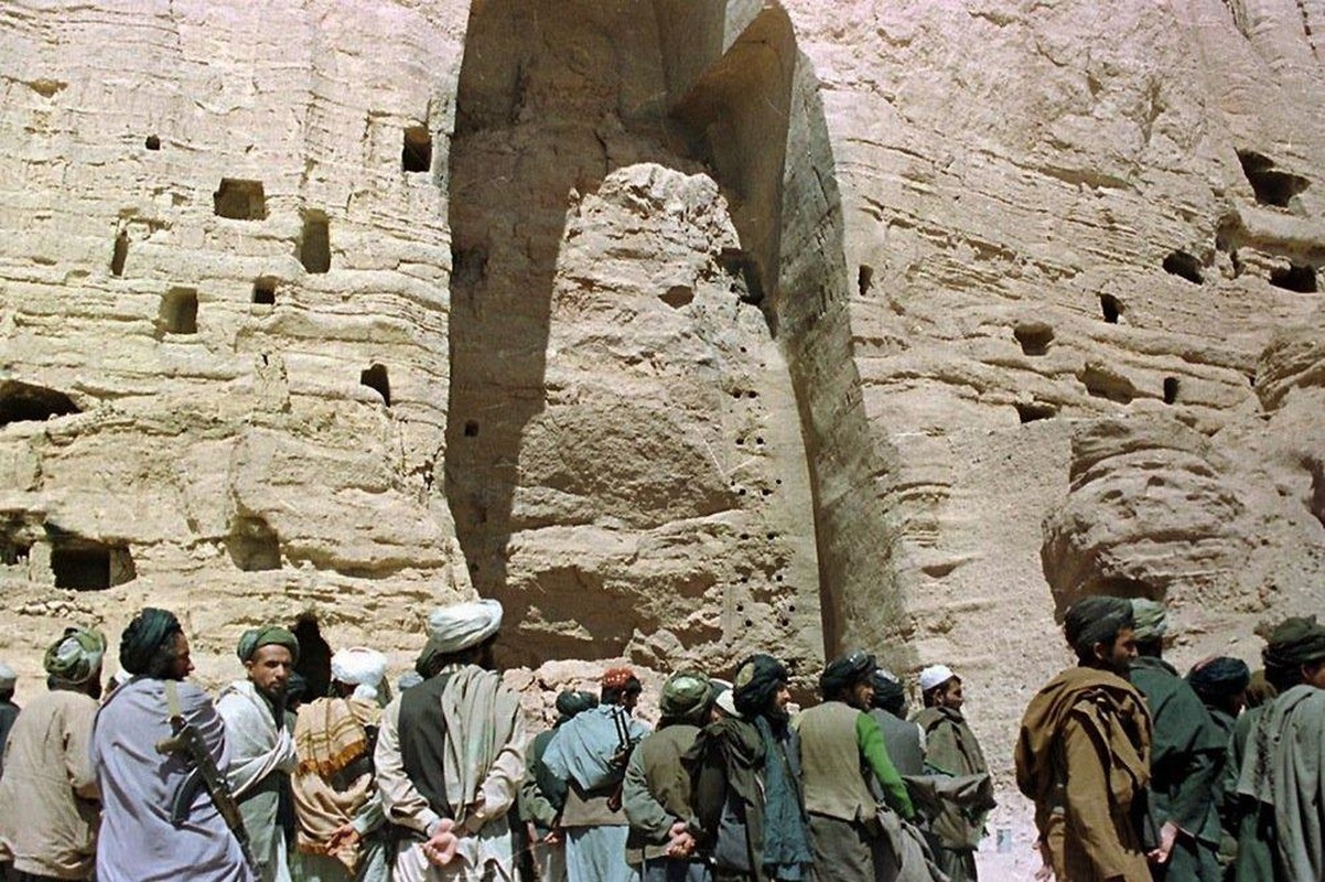 Can canh buc tuong Phat khong lo bi Taliban pha huy o Afghanistan-Hinh-2