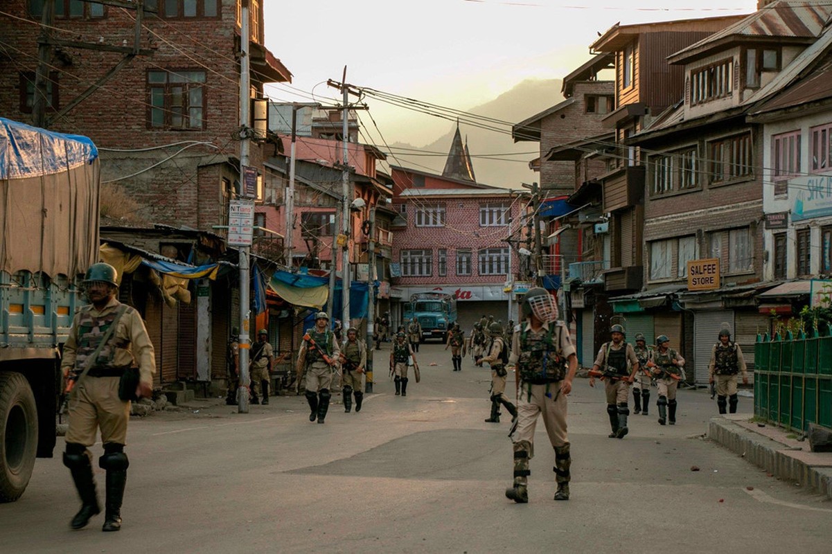 Tham canh cuoc song trong “dia nguc tran gian” Kashmir-Hinh-15