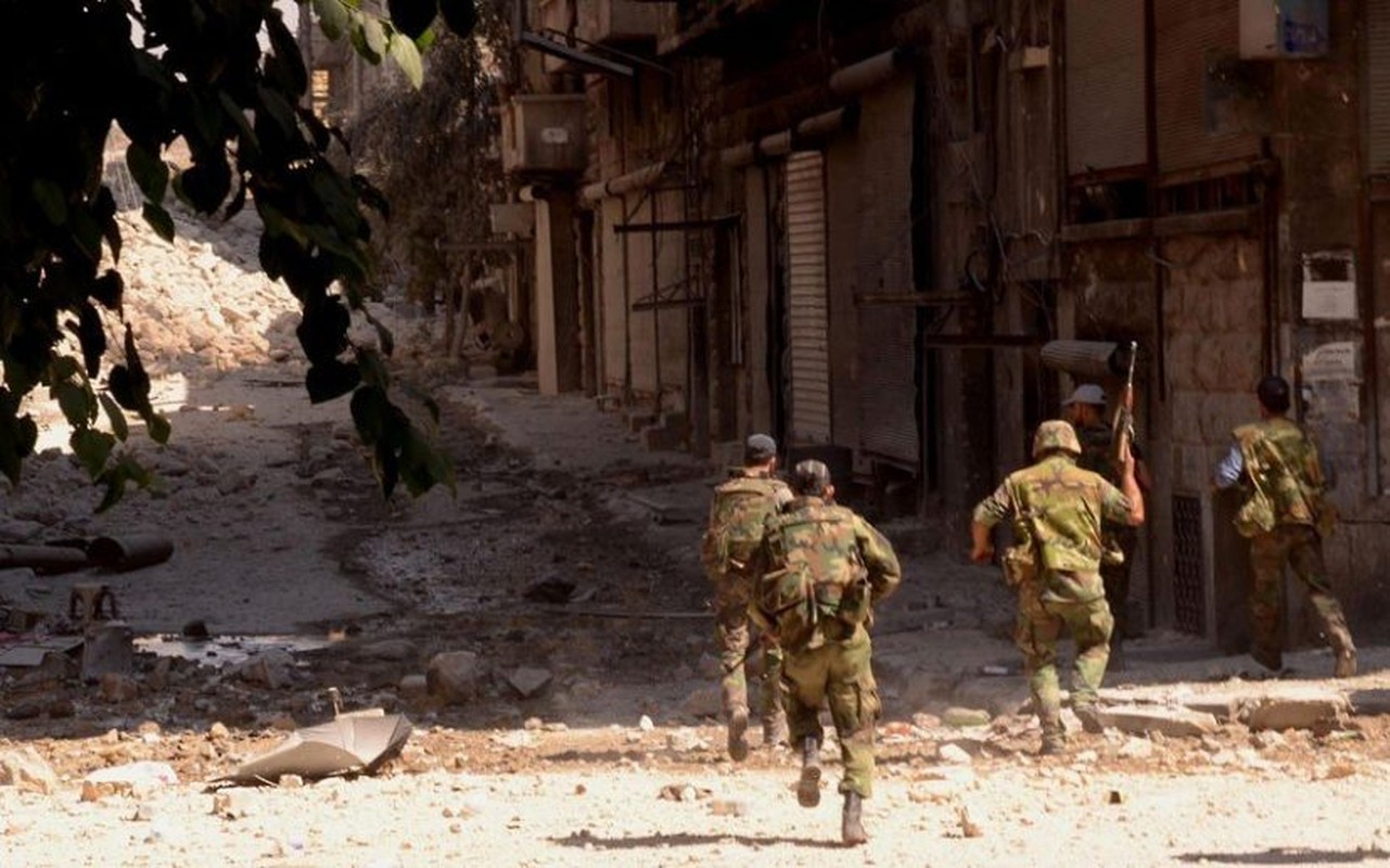 Quan doi Syria thua thang xoc toi tren chien truong Idlib-Hinh-2