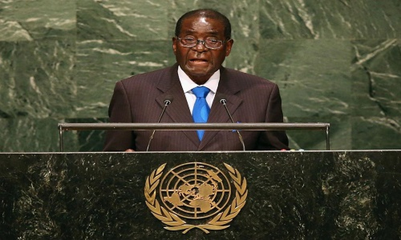 Cuu Tong thong Mugabe: Tu anh hung dan toc den nha doc tai