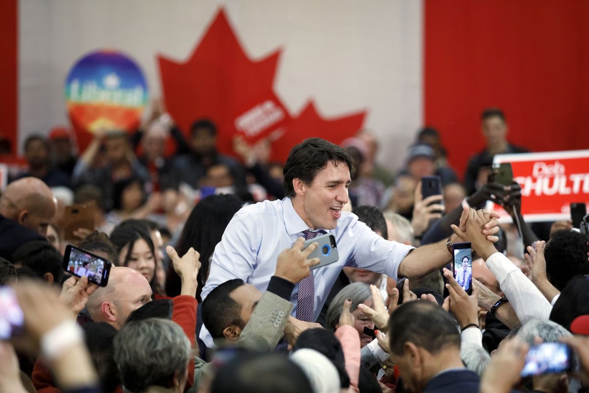 Thu tuong Trudeau “loi nguoc dong” trong cuoc bau cu Canada