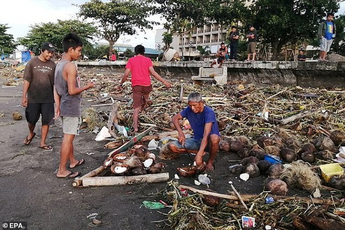 Toan canh bao Phanfone can quet, Philippines tan hoang dip Giang sinh