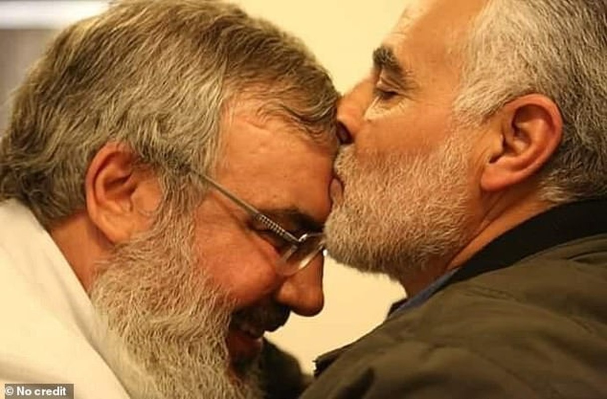 He lo hinh anh cuoi cung cua tuong Iran Soleimani truoc khi bi sat hai-Hinh-2