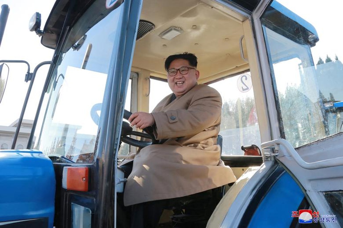 Loat hinh an tuong ve cac hoat dong cua nha lanh dao Kim Jong-un-Hinh-10