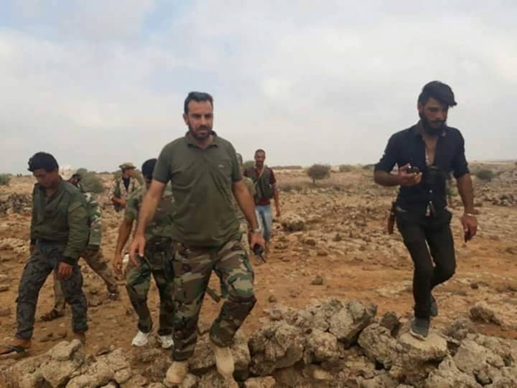 Choang ngop kho vu khi “khung” Quan doi Syria vua tich thu o Aleppo