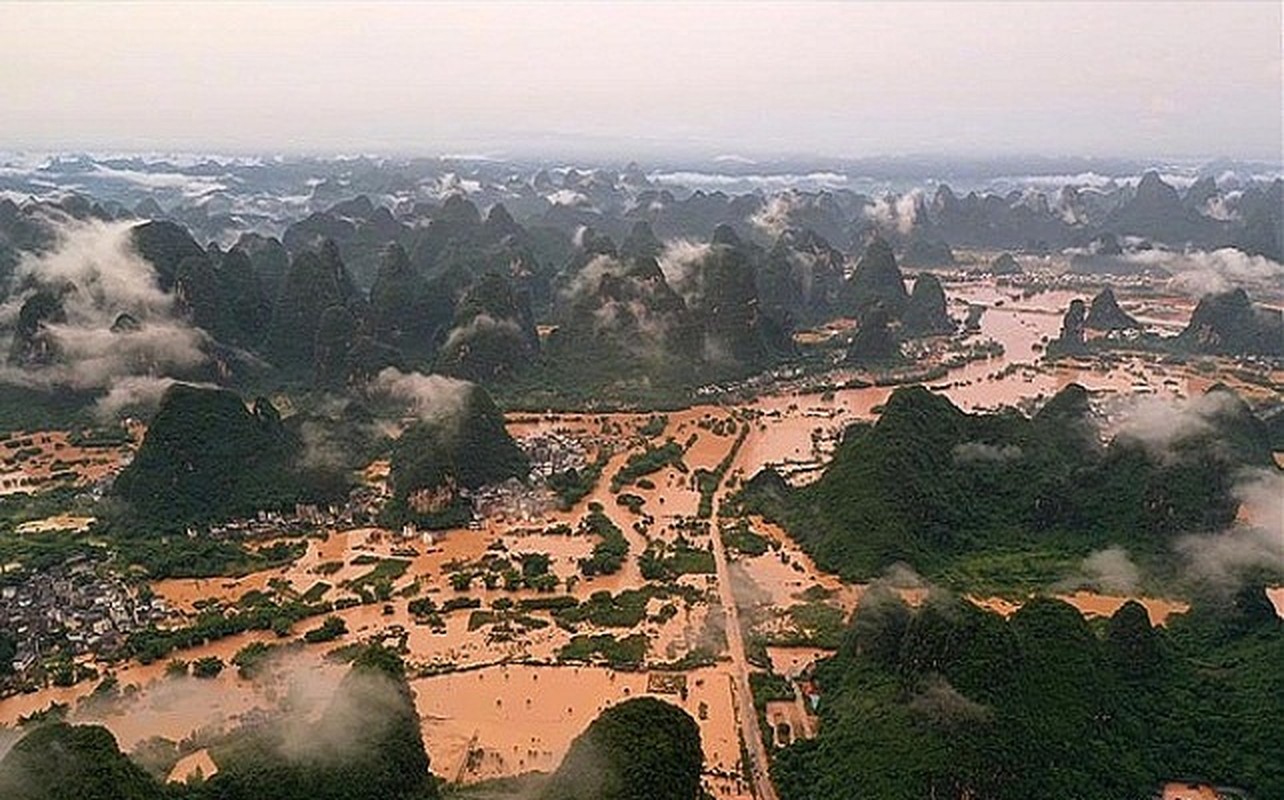 Toan canh Trung-Nhat “cang minh” doi pho mua lu kinh hoang-Hinh-7