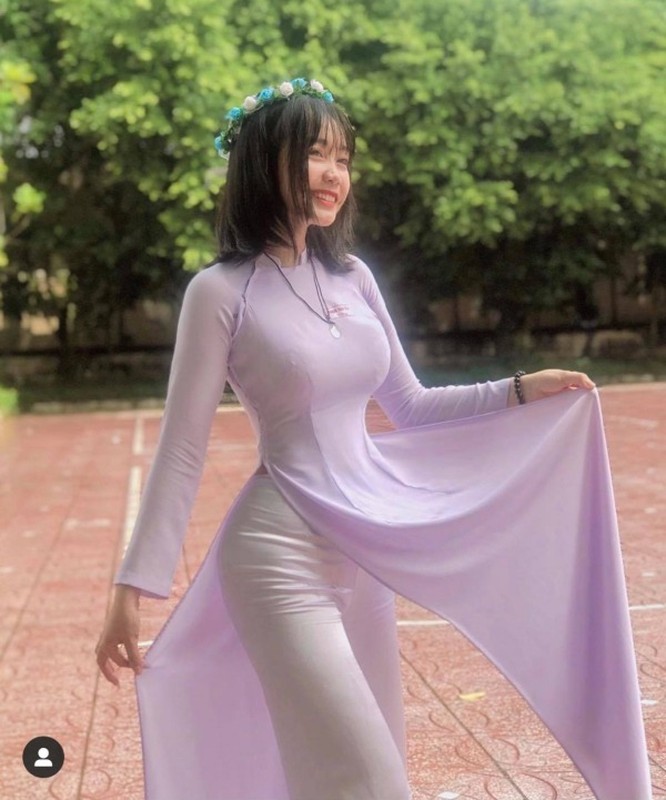 Voc dang chuan, nu sinh mac ao dai dep nhu nu than