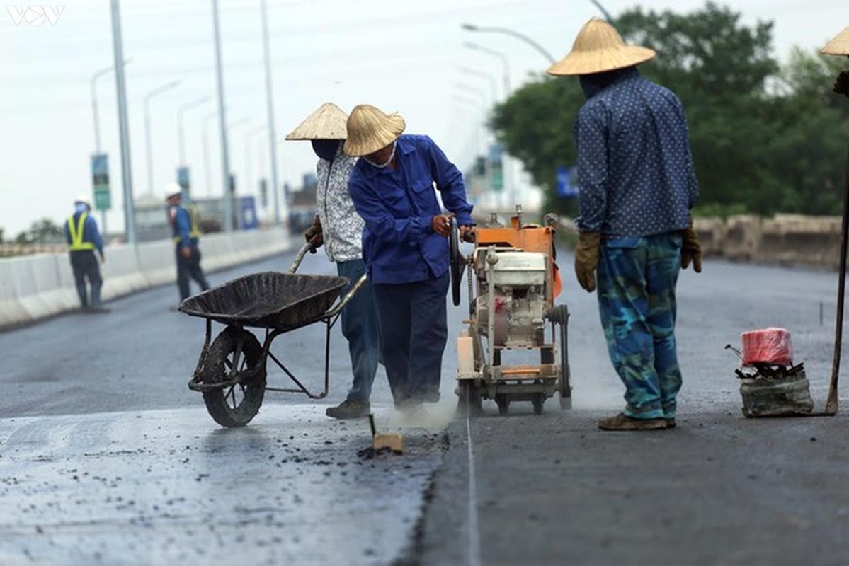 Toan canh dai cong truong sua chua cau Thang Long, Ha Noi-Hinh-14