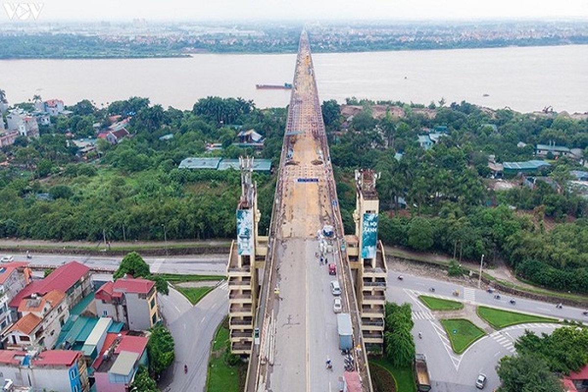 Toan canh dai cong truong sua chua cau Thang Long, Ha Noi