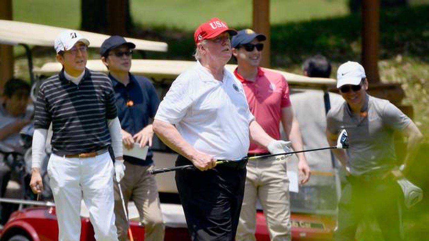 Thu tuong Abe va nhung lan “ngoai giao san golf” voi Tong thong Trump-Hinh-10