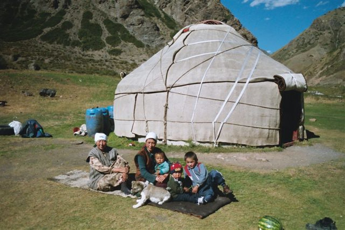 Kham pha bat ngo ve dat nuoc Kyrgyzstan co the ban chua biet-Hinh-9