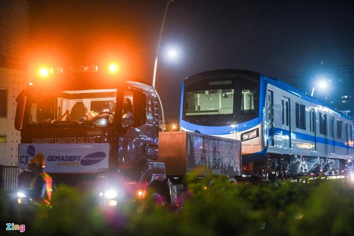 Tau metro so 1 ve den depot Long Binh-Hinh-7