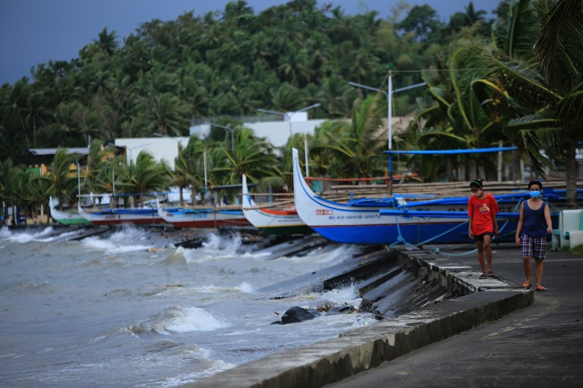 Toan canh Philippines so tan gan 1 trieu dan truoc sieu bao Goni-Hinh-8