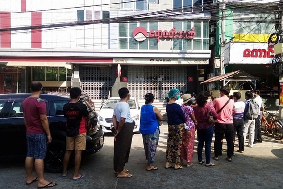 Ben trong dat nuoc Myanmar sau vu bat giu ba Aung San Suu Kyi-Hinh-11