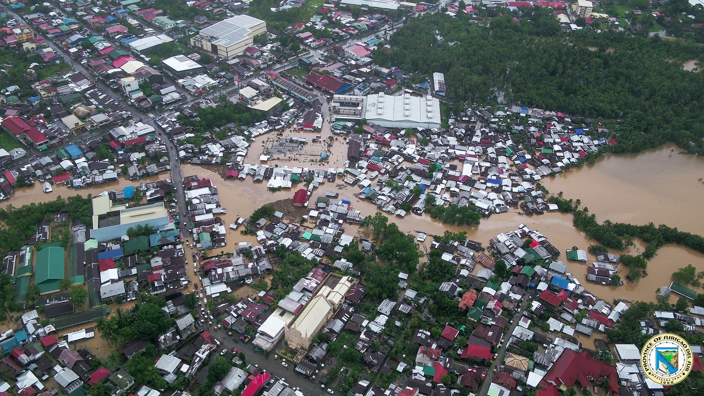 Hinh anh ngap lut kinh hoang o Philippines vi bao Dujuan-Hinh-5