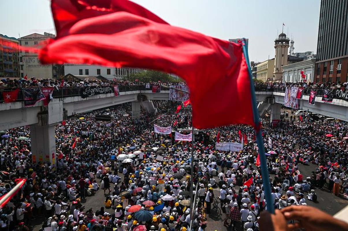 Bieu tinh o Myanmar: Khi nao moi “ha nhiet“?-Hinh-11