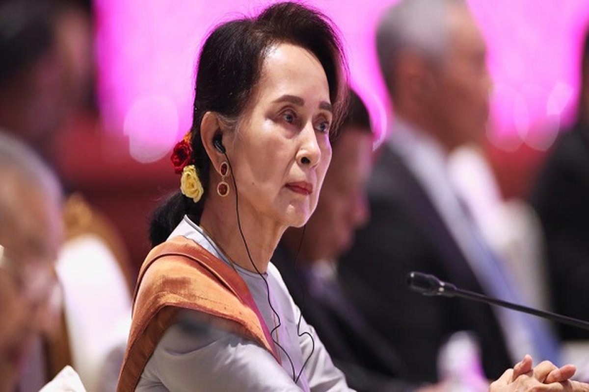 Hai thang hau bien co chinh tri, ba San Suu Kyi gio ra sao?
