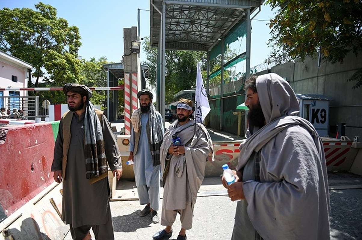Can canh thu do Kabul sau khi Taliban chiem quyen kiem soat-Hinh-3