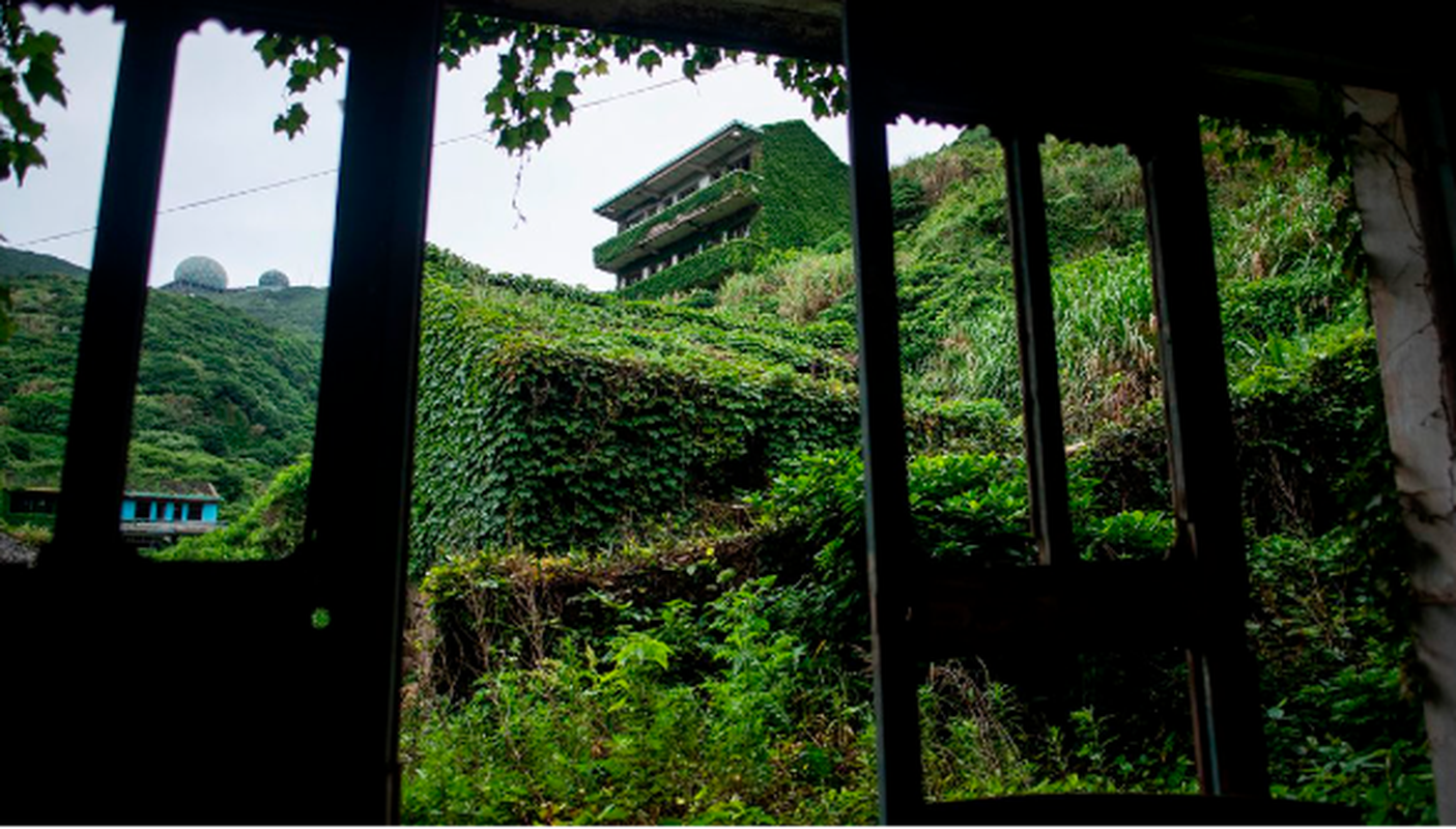 Choang ngop ngoi lang “ma” dep nhu tranh ve o Trung Quoc-Hinh-12