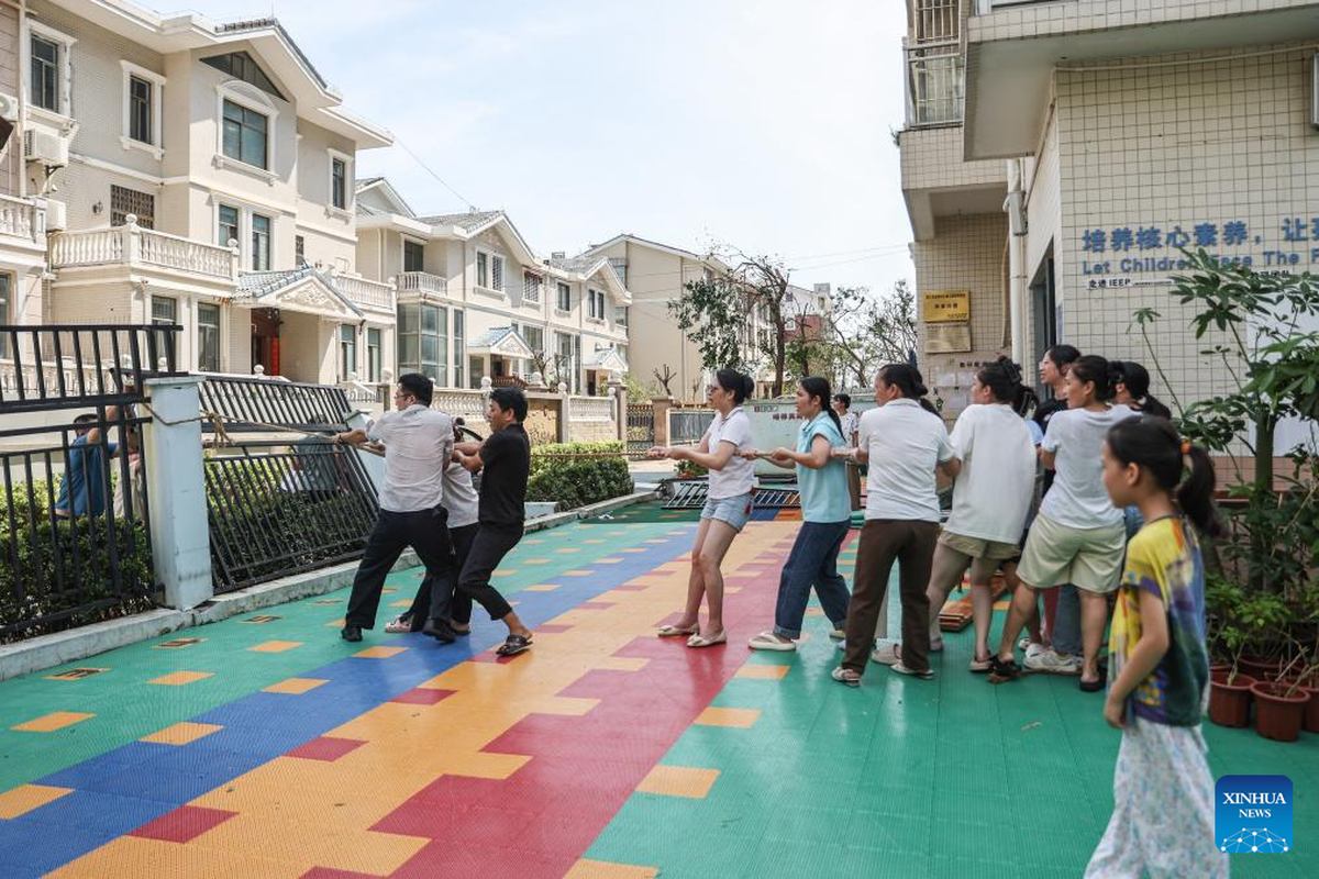 View - 	Trung Quốc thiệt hại thế nào do siêu bão Yagi