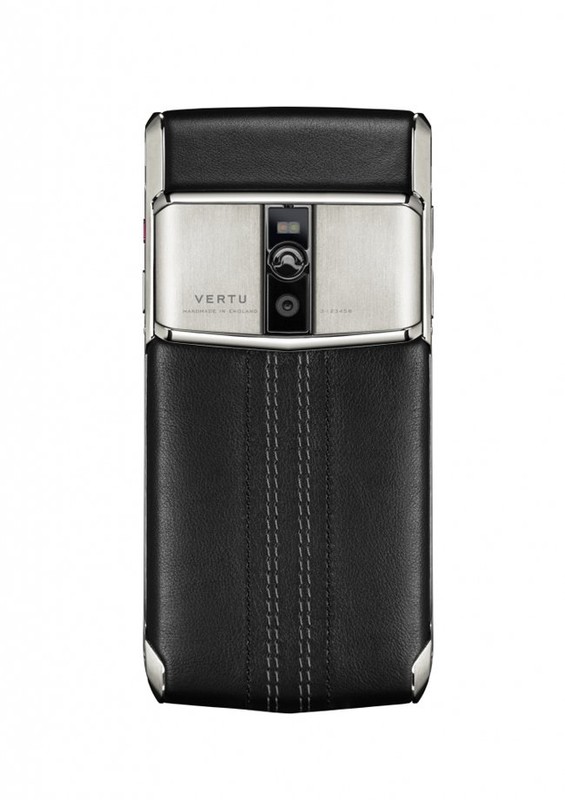 Anh qua trinh lap rap sieu smartphone Vertu Signature Touch-Hinh-10