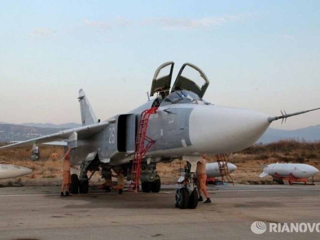 Vi sao may bay Su-24 Nga mang bom ngu lai danh chinh xac?-Hinh-6