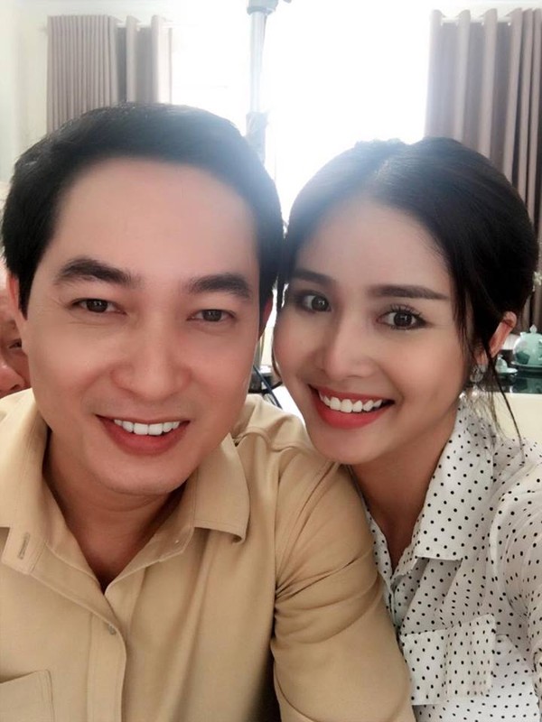 Tran Thanh “hanh dong la”, Thao Trang bat ngo khoe “chong moi“