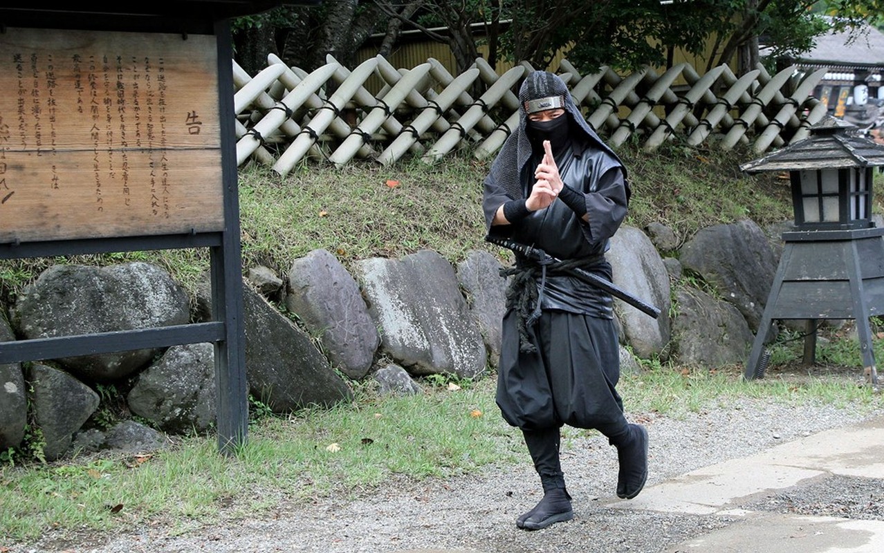 Giap mat huyen thoai ninja Nhat thoi Edo-Hinh-3