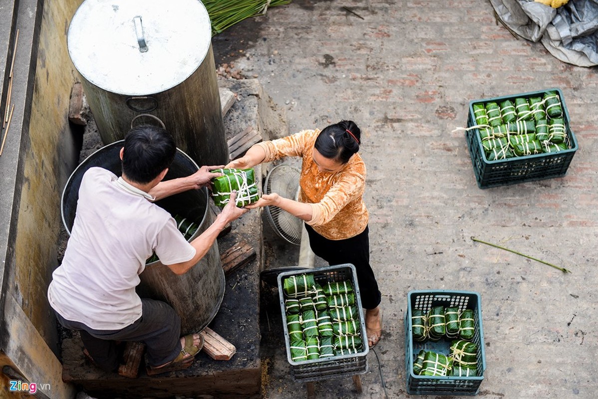 Banh chung, gio cha lam khong kip ban ngay can Tet