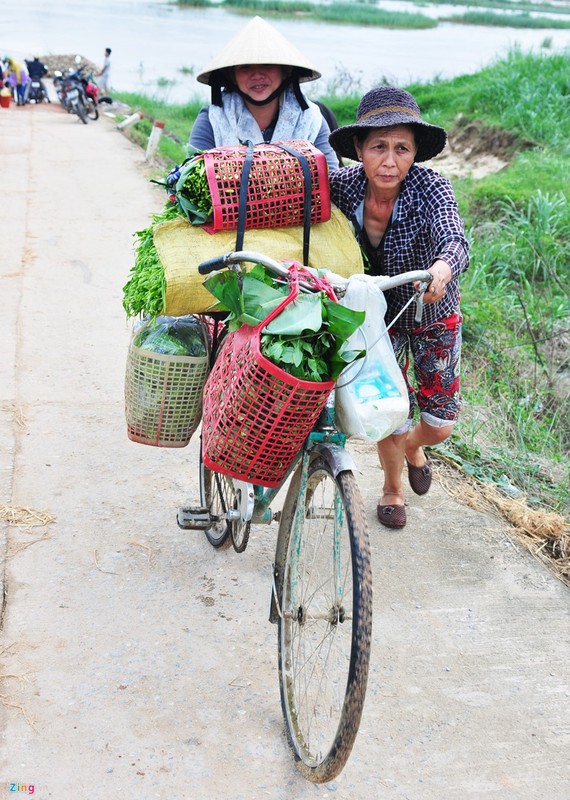 Lu bat thuong giap Tet, dan Quang Ngai khon don-Hinh-12