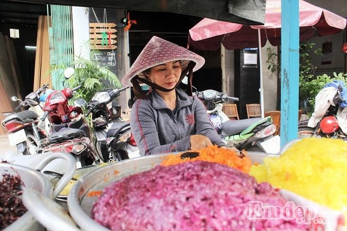 Chuyen nguoi phu nu va xe xoi day hon 20 nam giua Sai Gon