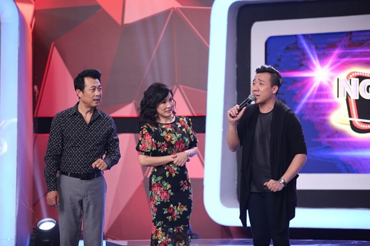 Tan Beo phan nan Le Giang me tien khi choi game show