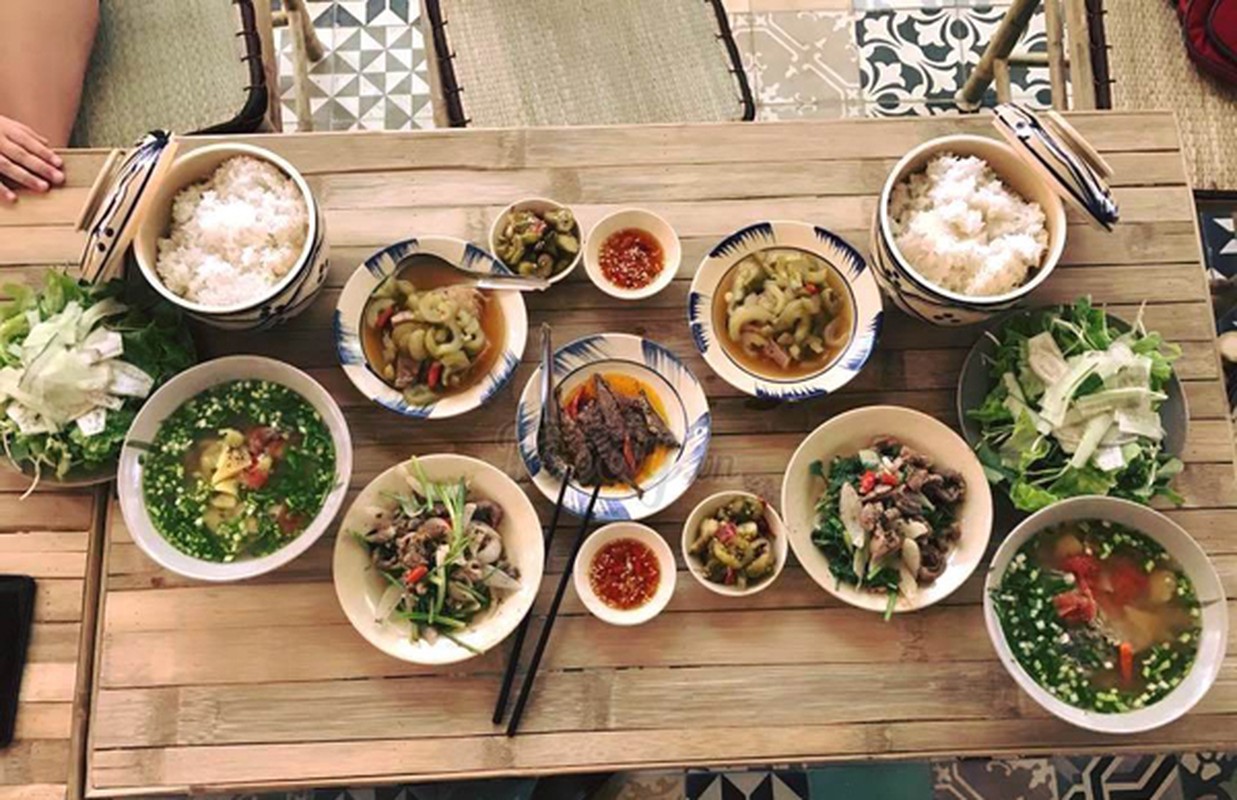 Soi menu quan com que dat “khung” cua Truong Giang-Hinh-7