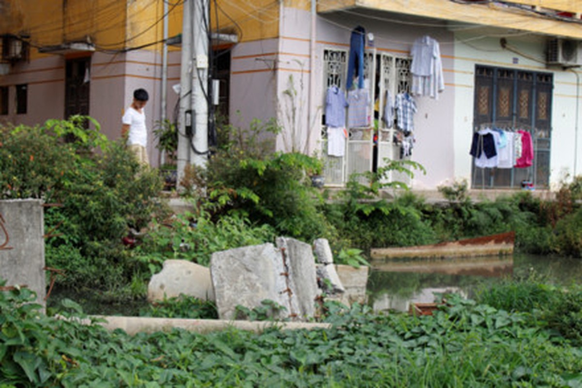 Anh: Khon kho voi tuyen duong ngap ung giua Ha Noi-Hinh-4