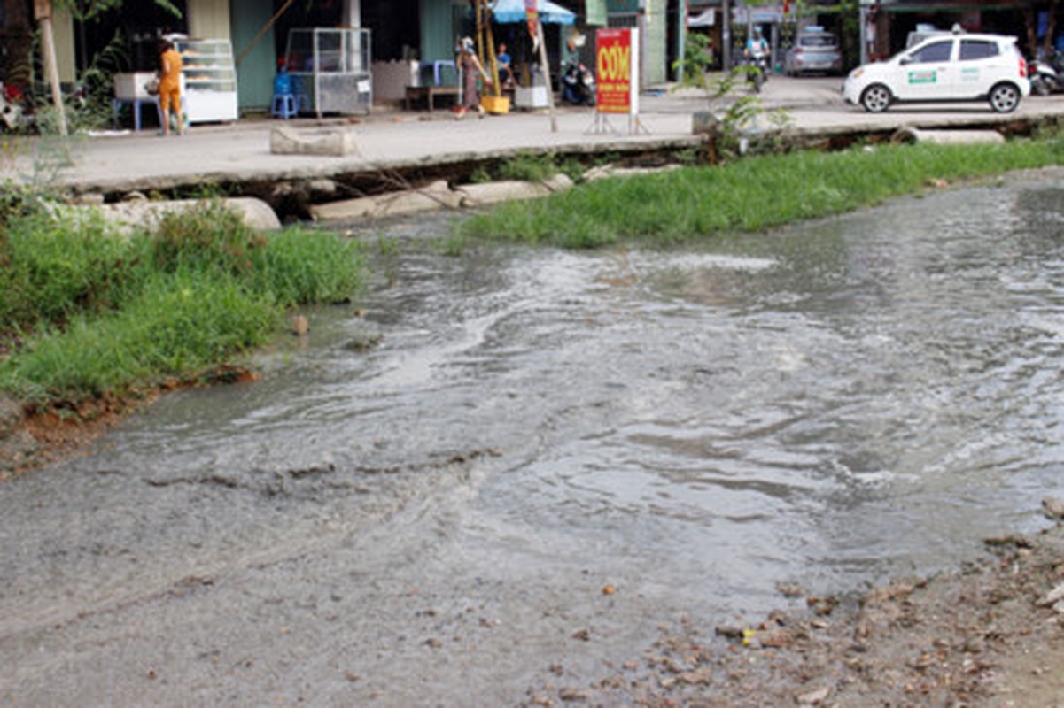 Anh: Khon kho voi tuyen duong ngap ung giua Ha Noi-Hinh-8