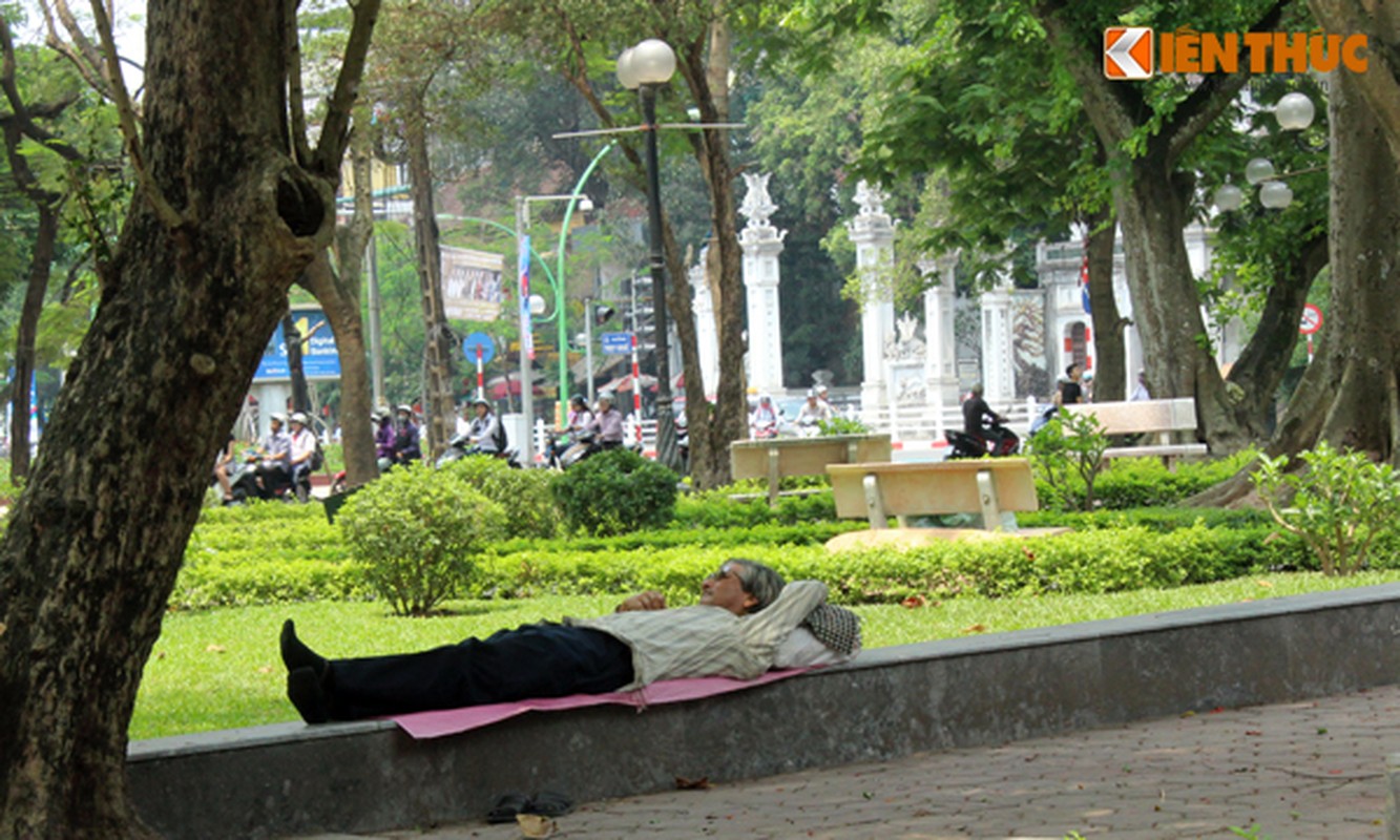 Nguoi Ha Noi doi khan ra duong de tranh nang-Hinh-5